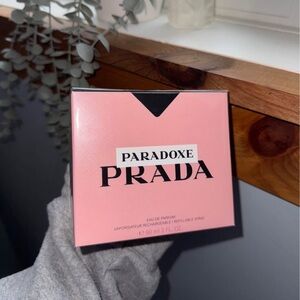 BN Prada Paradoxe